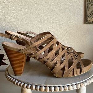 Stuart Weitzman made in Spain leather heel tan EUC Size 10